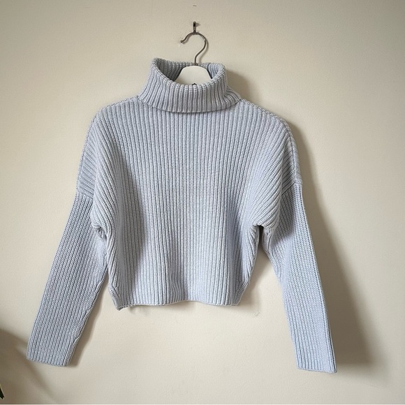 Abercrombie & Fitch Sweaters - Abercrombie & Fitch Avery Turtleneck Crop Sweater in Blue Size Small
